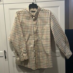 Orvis men’s casual dress shirt.